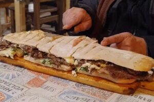 A la Chapa Parrilla Lomoteka