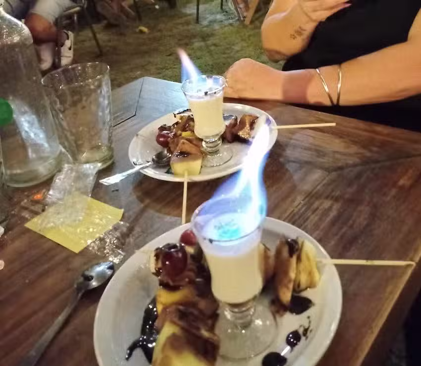 Alfonsina Caf&eacute; y Bar