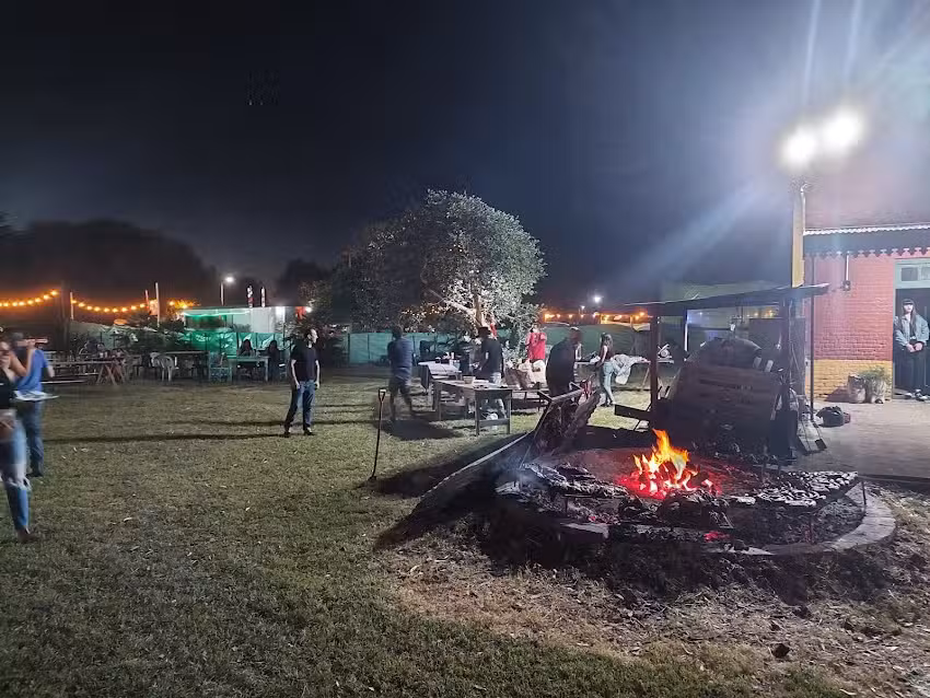 Almac&eacute;n de campo y restaurant La Uni&oacute;n