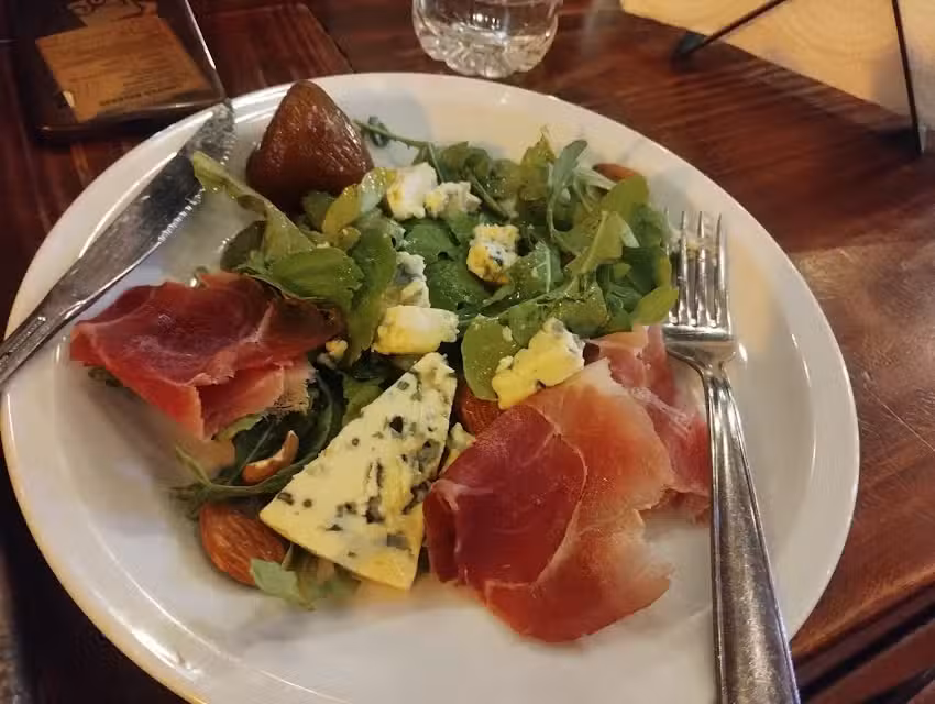 Ampi Vinos de Altura Picadas Club de la Mila