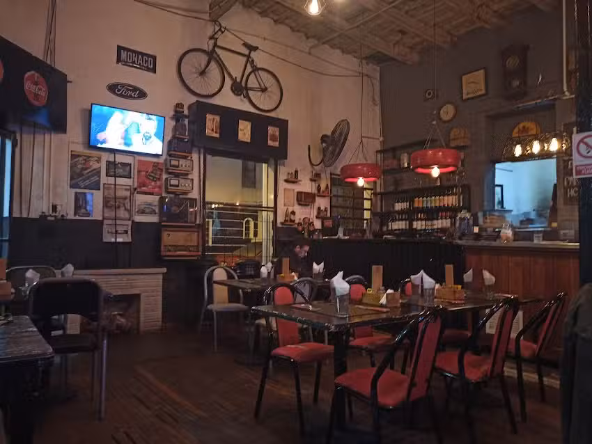 Bodeg&oacute;n Antigua Facultad