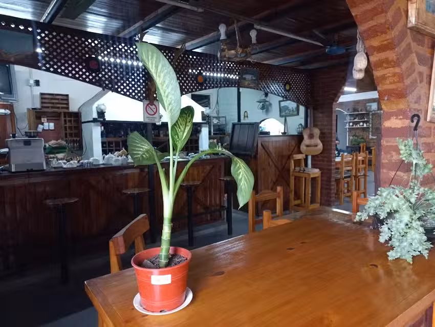 Bodeg&oacute;n de Porto