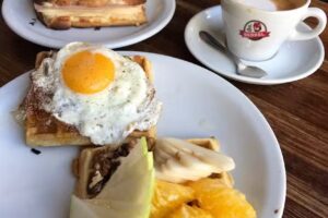 Brew Pub Estaci&oacute;n Saer