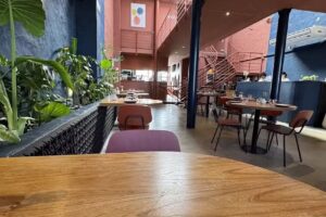 Bros ᴄᴏᴍᴇᴅᴏʀ