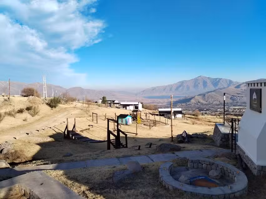 Caba&ntilde;as y Restaurante Puro Campo Taf&iacute; Del Valle