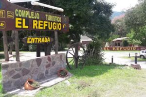 Camping y Cabañas El Refugio de Yala