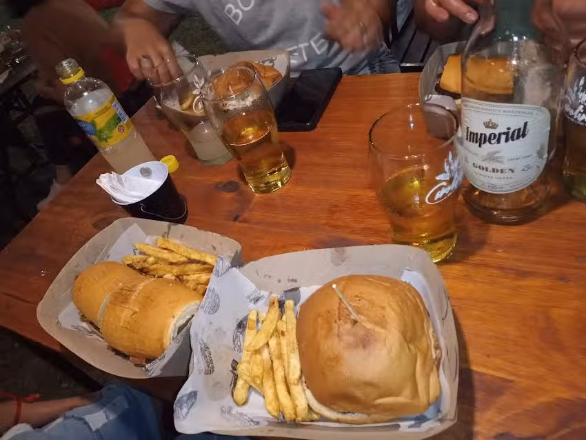 Carolino Street Food