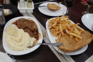 Cervecer&iacute;a Pizzer&iacute;a La Reforma