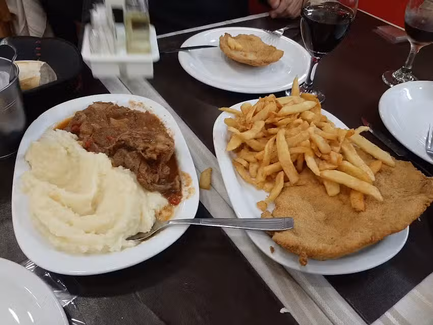 Cervecer&iacute;a Pizzer&iacute;a La Reforma