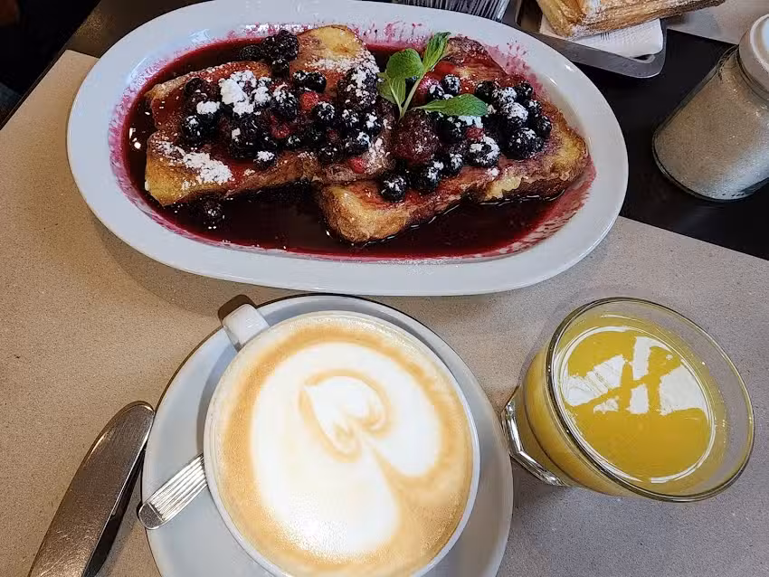 Cle Cafe Boulangerie Et Deli