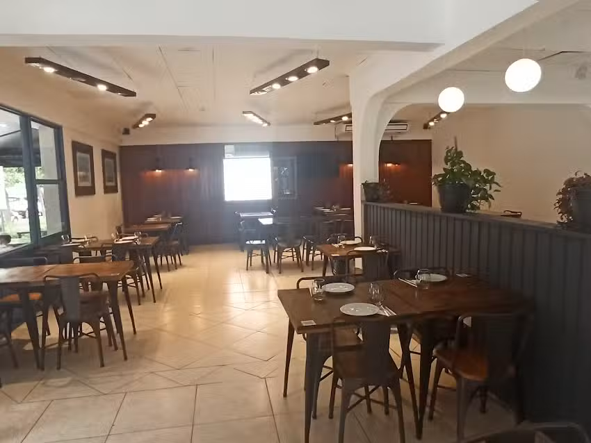 De Boca En Boca Resto Bar