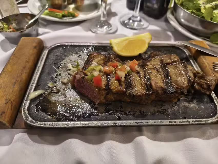 El Charr&uacute;a Restaurante y Parrillada