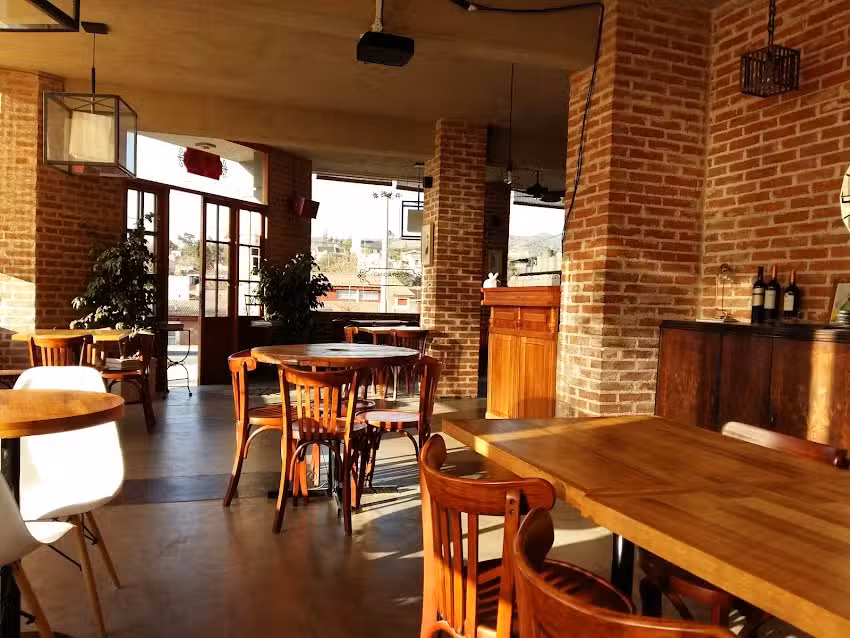 El Citadino Cafe Bar