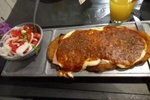 El Club de la Milanesa Moreno