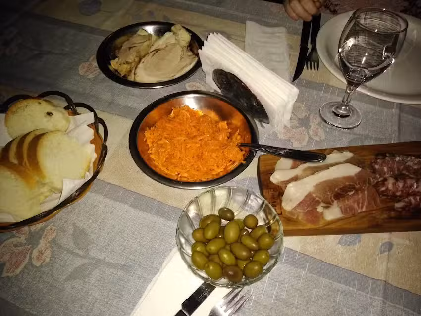 El Patio De Babushka