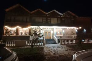 El Sal&oacute;n Resto Bar