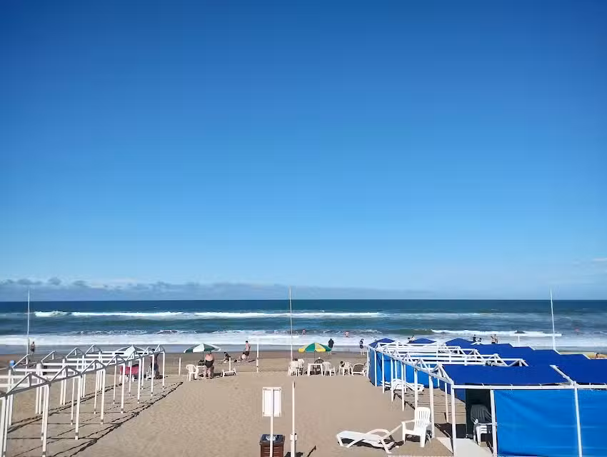 Eliseo Club Bar de Playa