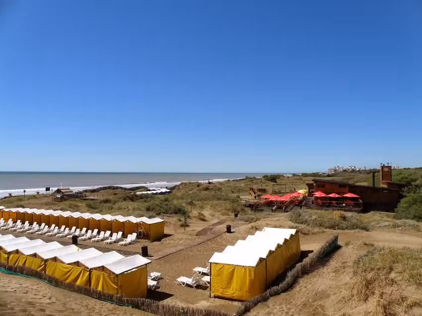 Entre M&eacute;danos