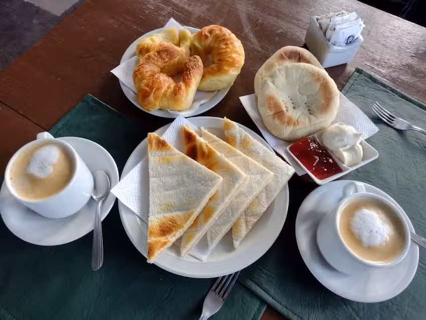 Estaci&oacute;n Ram&oacute;n Rest&oacute; de campo