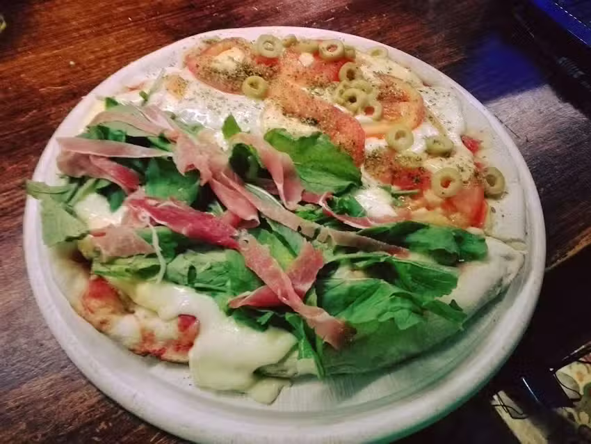 Garufa bar y bodeg&oacute;n