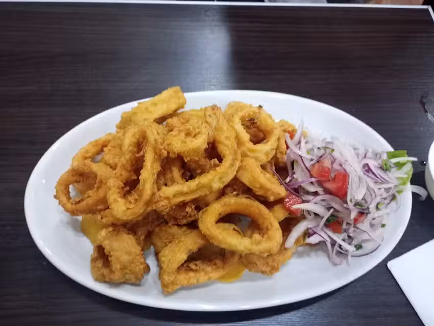 Gastronom&iacute;a Peruana El Andahuaylino Restaurante de Comida Peruana en Jos&eacute; c Paz