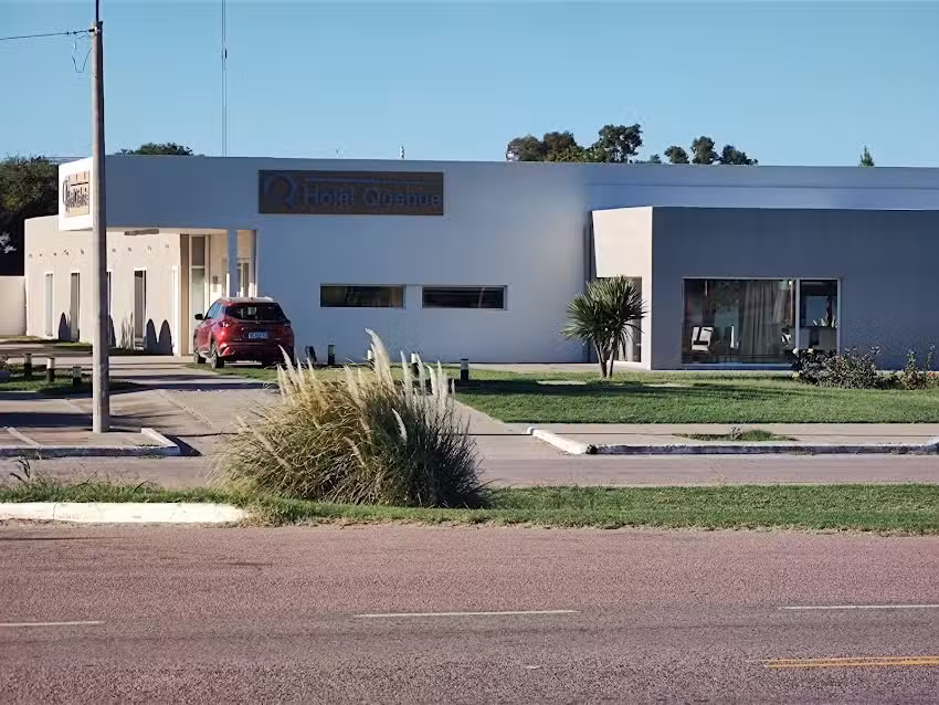 Hotel Municipal Quehu&eacute;