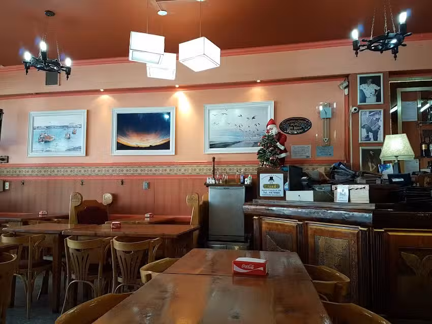 Hottys Restaurant y Confiter&iacute;a