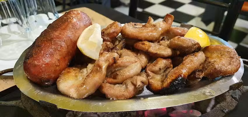 La Casona De Guss Restaurant Parrilla Cervecer&iacute;a