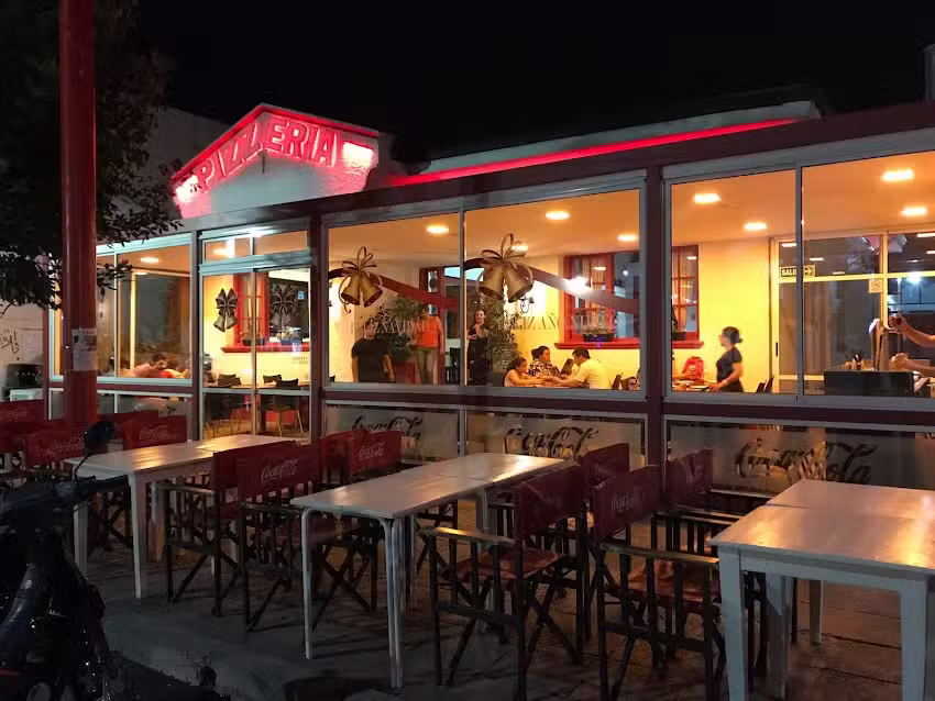 La Casona Pizzeria