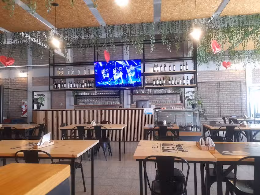 La Cocina de Fer Rotiseria y Lomoteca