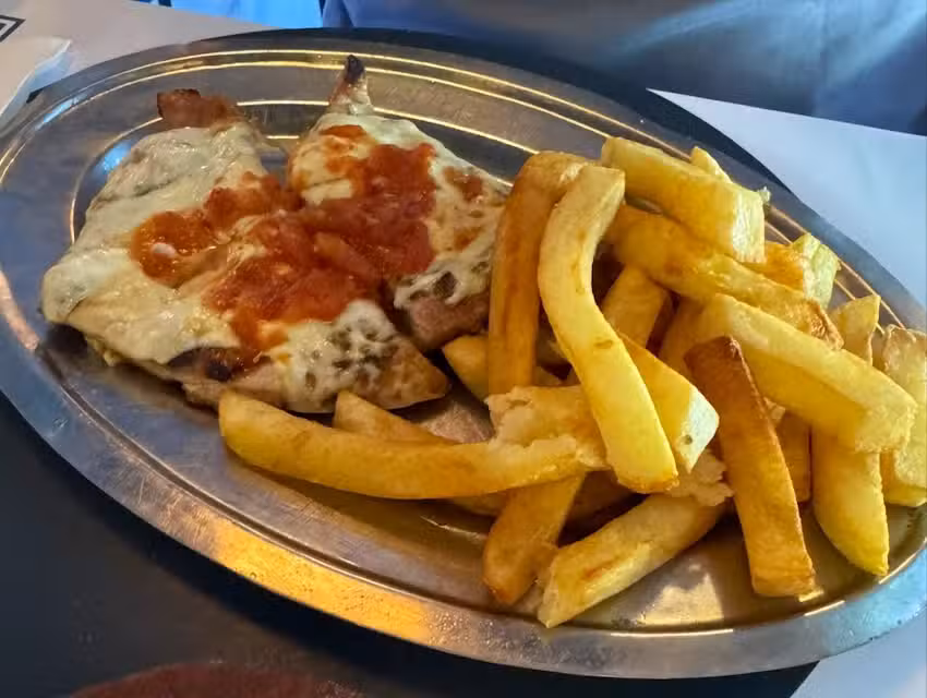 La Condesa Grill Pasta Colegiales