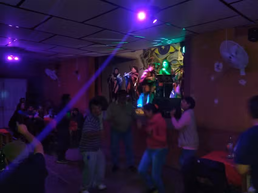 La Cueva Pe&ntilde;a Y Restopub