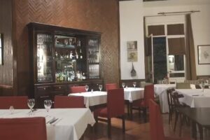 La Esquina Restaurante Caf&eacute;