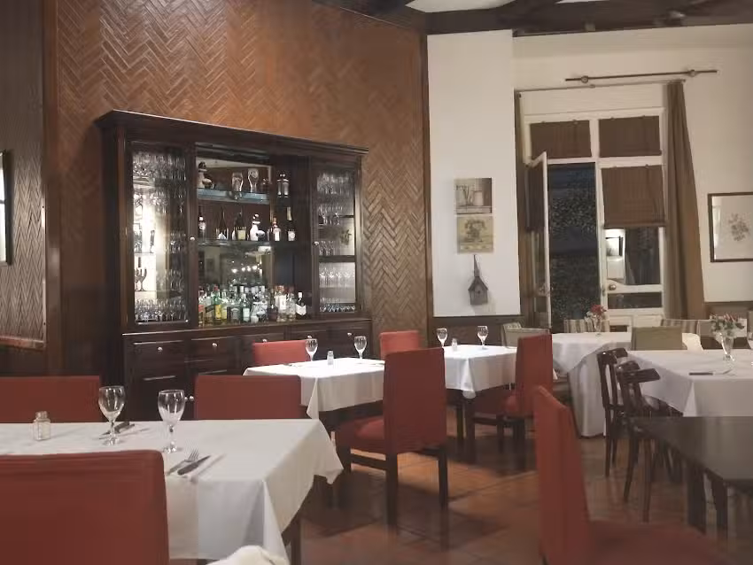 La Esquina Restaurante Caf&eacute;