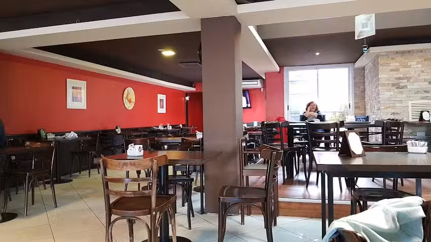 La Estaci&oacute;n Restobar