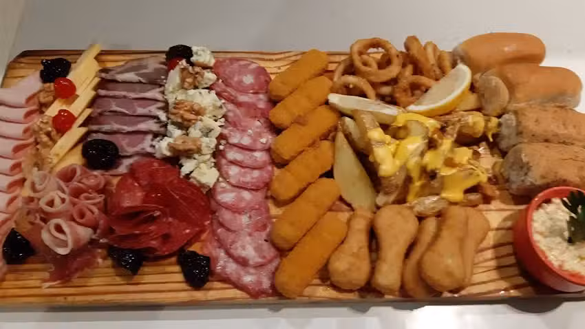 La Nueva Socie resto bar