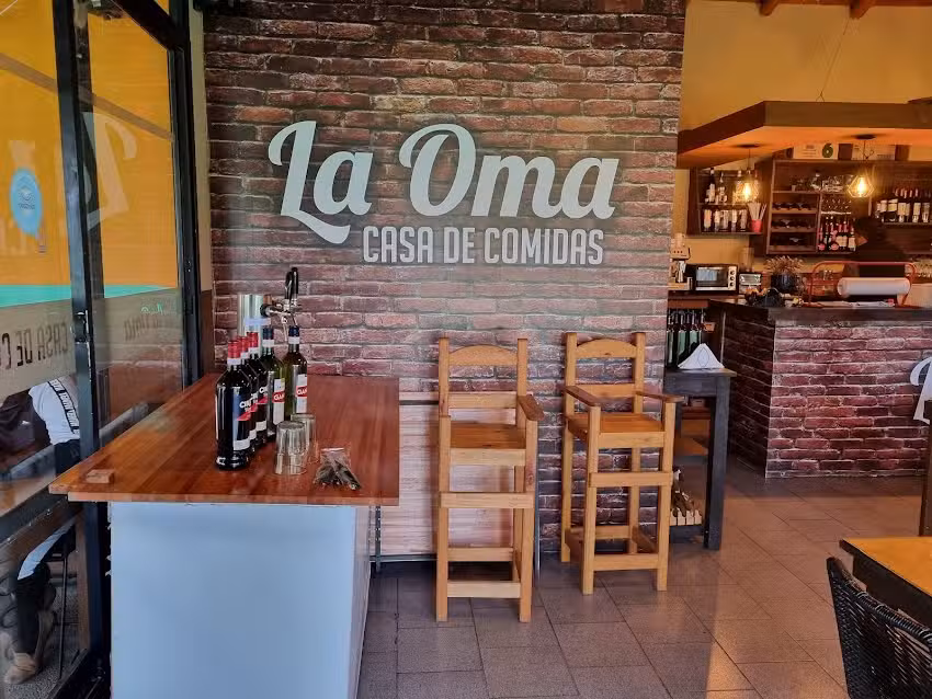 La Oma Casa de Comidas Termas Chajar&iacute;