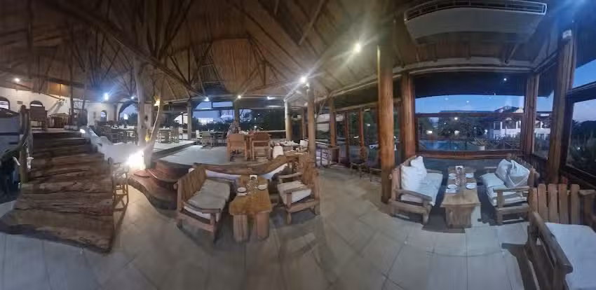La Palapa Resto Lounge