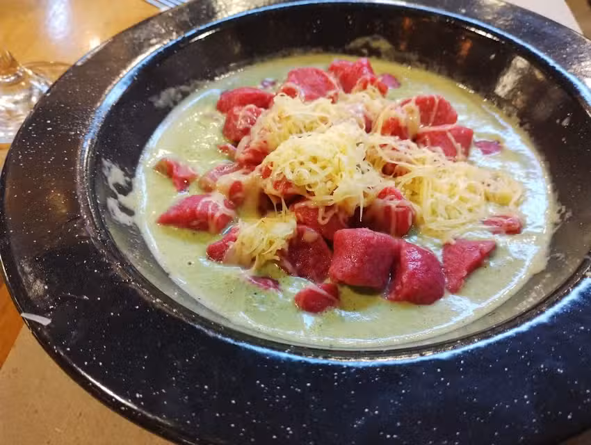 La Ponderosa Cocina Argentina