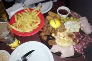 Las Piedras Irish Pub