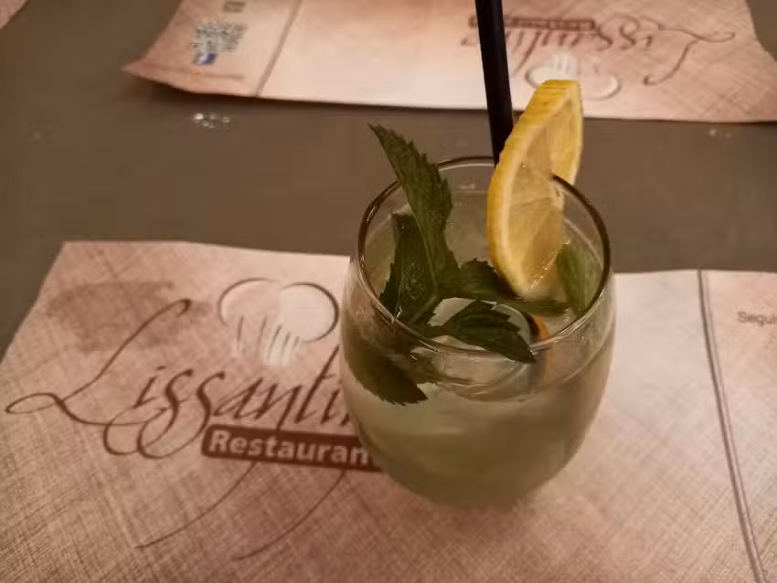 Lissantino Rest&oacute; Bar