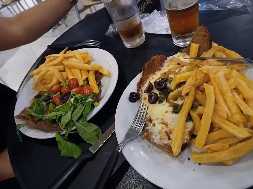 Live Rock Pizza Resto