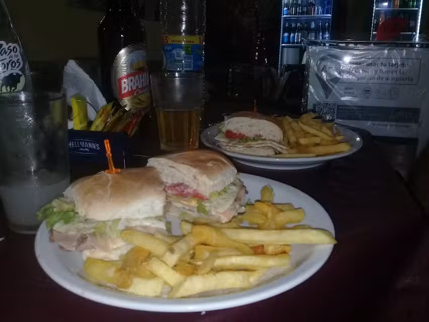 Lomitos 2&times;1 Sucursal Mendiolaza