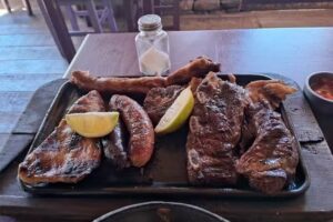 Los Puestos Restaurante