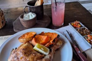 Malcriado Entre Fuegos y Vinos