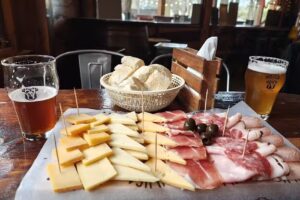 Mujica Almacén Criollo