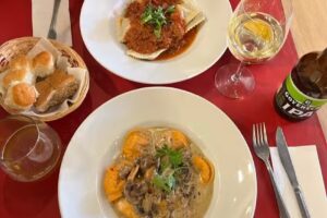 Nicoletto Casa de Pastas Restaurant