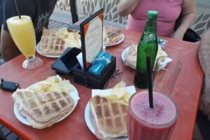 Pan de vida Panadería y Cafetería