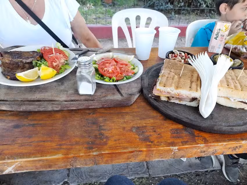 Parador Los Gringuitos