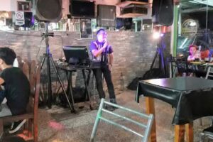 Parrilla El Pampa Sal&oacute;n Familiar Shows En Vivo